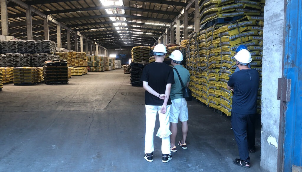 Cambodian Customers Visited RISSO Fertilizer Factory2