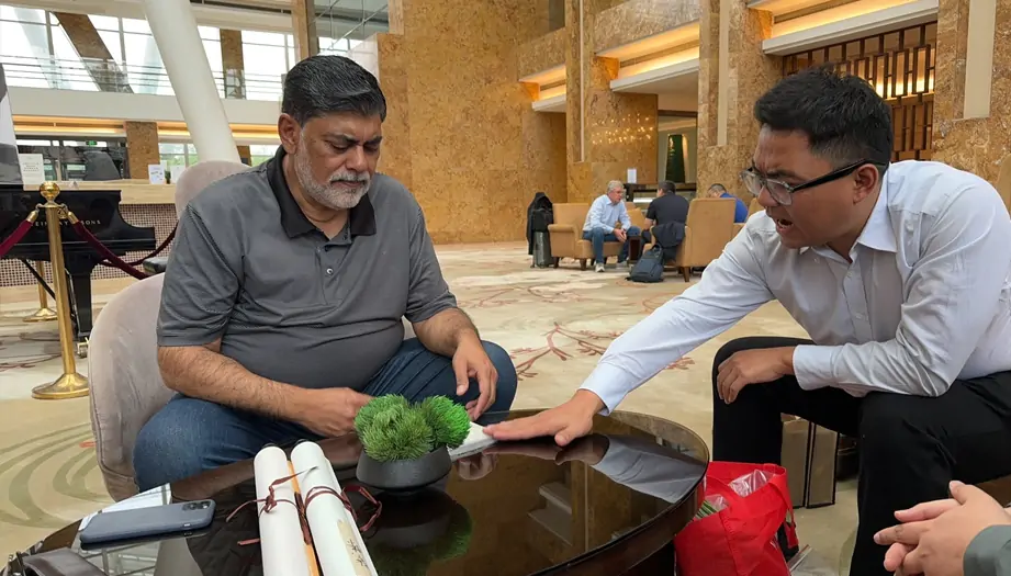 Reunión con socios paquistaníes en Beijing3