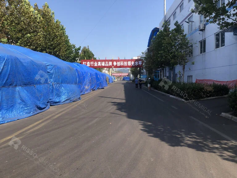 Entrada a la fábrica de Risso
