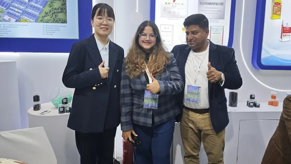 Risso team meeting international clients at CAC 2026 agrochemical exhibition in Shanghai4