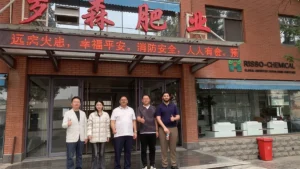 Two Pakistani Customers Visit Risso Fertilizer Factory